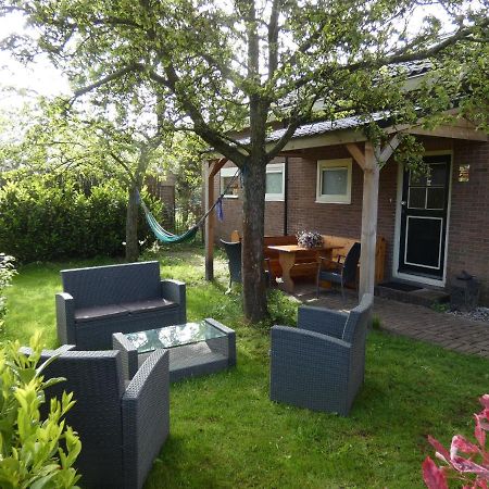 Familiehuis Achter De Duijnhoeve Zuidbakkum Exterior foto